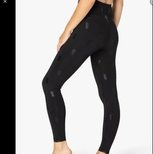 Pineapple high waisted midi legging black